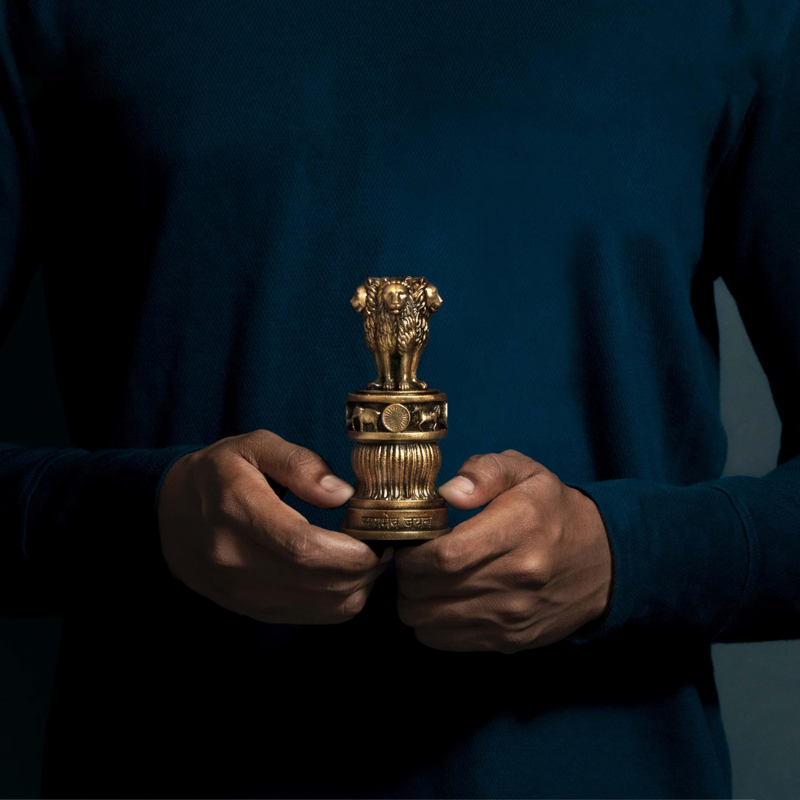 Silaii Ashoka Pillar Sculpture - 5 Inch, Antique Bronze Colour